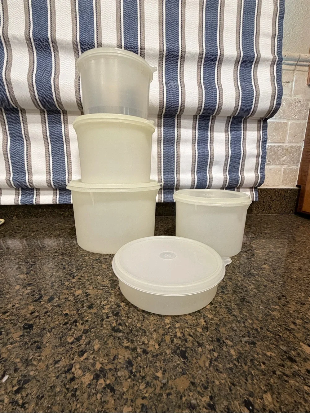 Vintage Tupperware – set of 5 stacking containers with lids.